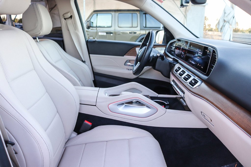 Used 2023 Polar White Mercedes-Benz GLE 350 image 20