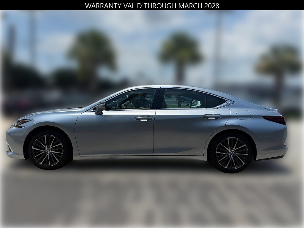 Certified Used 2022 Iridium Lexus Base image 5