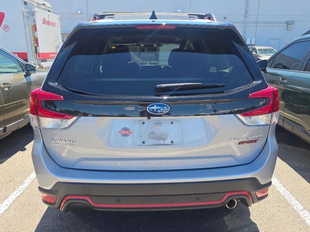 Used 2024 Ice Silver Metallic Subaru Sport image 4