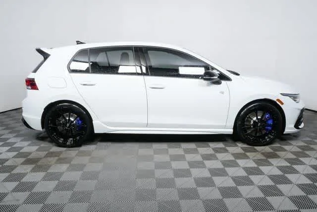 New 2026 Pure White Volkswagen  image 2