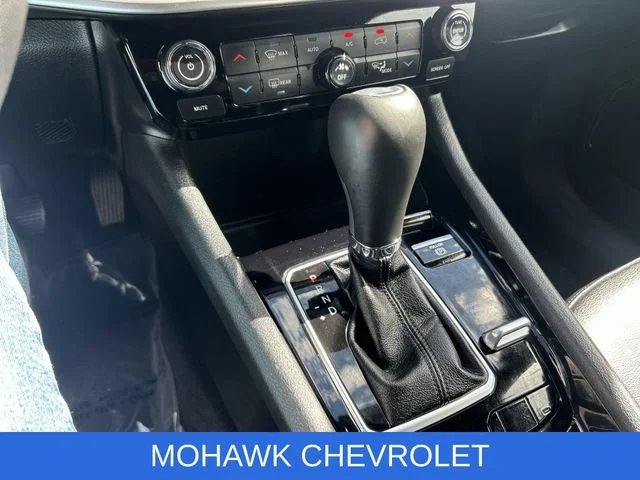 Used 2024 Black Jeep Limited 4x4 image 17