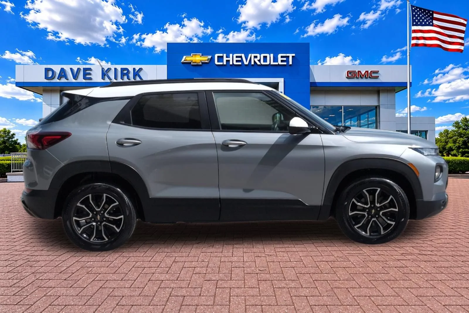 Used 2023 STERLING GRAY METALLIC Chevrolet ACTIV image 2
