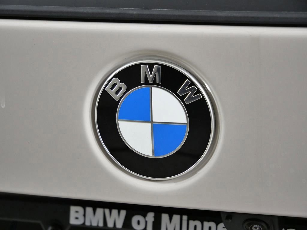 Used 2026 Dune Grey Metallic BMW xDrive28i image 12