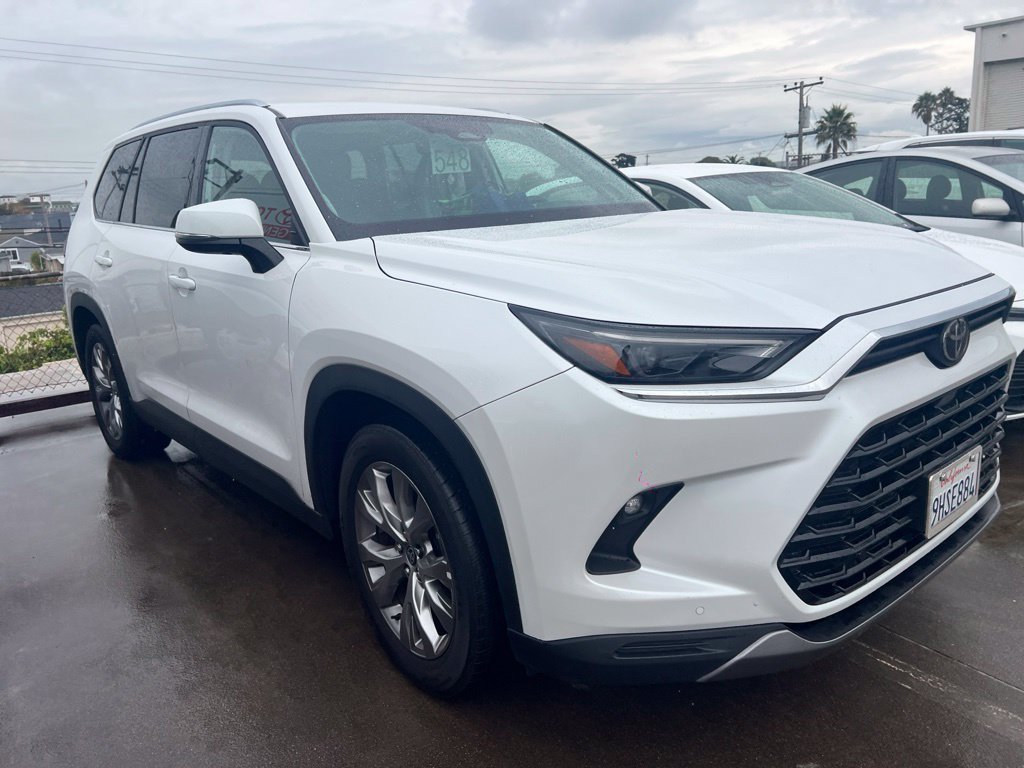 Used 2024 Off-white Toyota Limited image 11