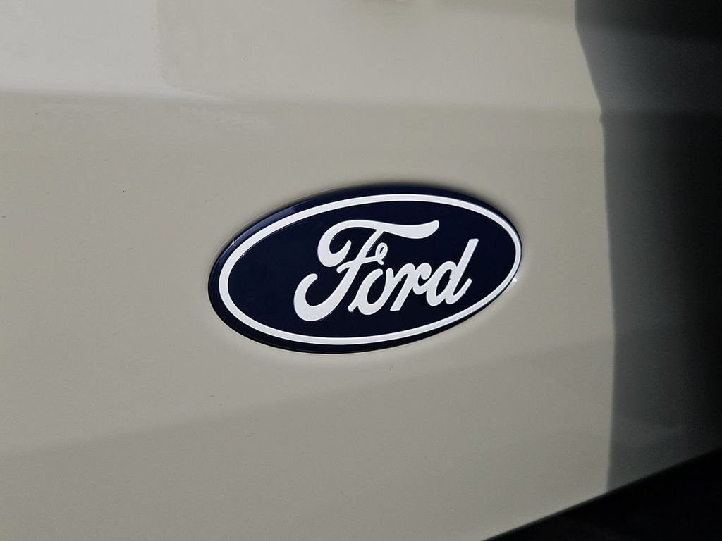 New 2026 Desert Sand Ford Outer Banks® image 65