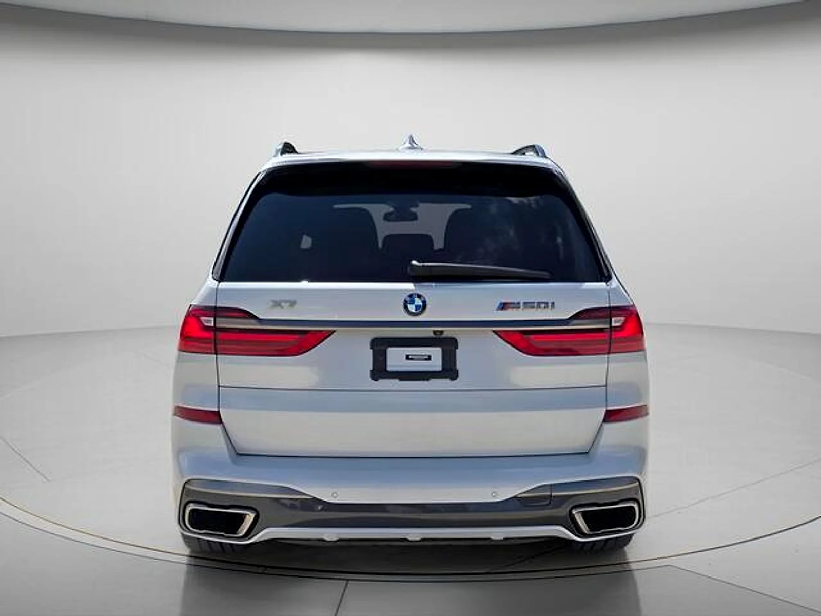 Used 2022 Mineral White Metallic BMW M50i image 5