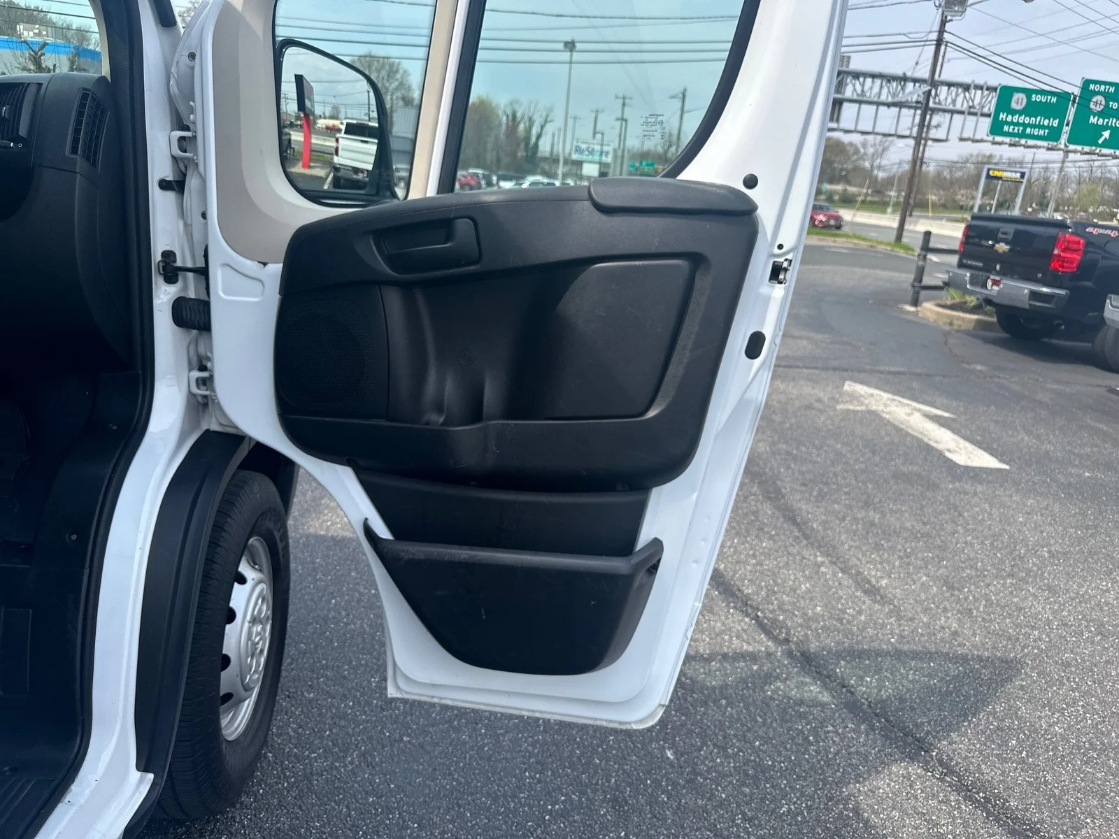 Used 2021 WHITE Ram  image 38