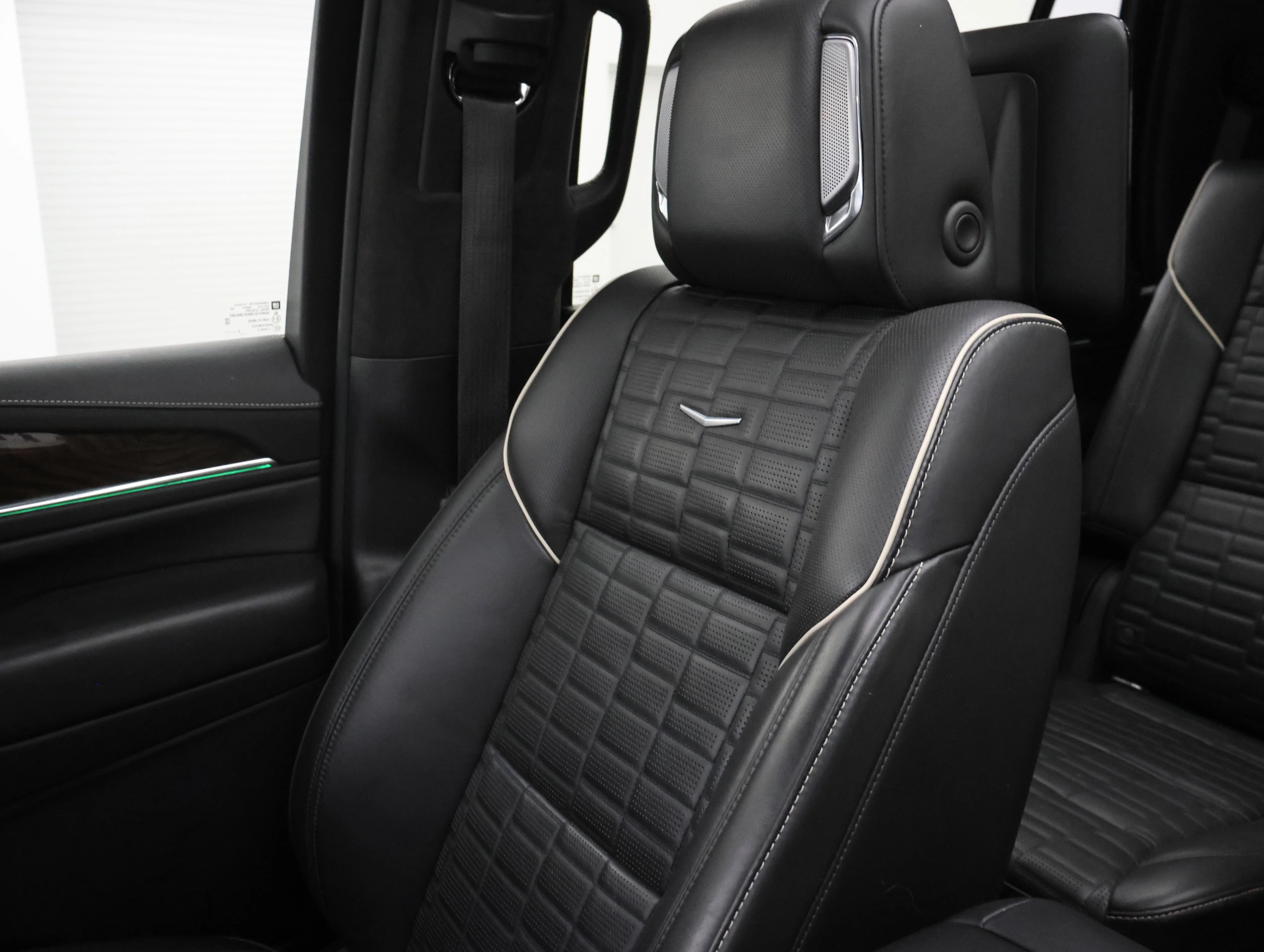 Used 2021 Black Raven Cadillac Sport Platinum image 57