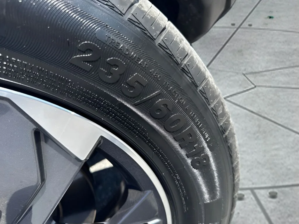 Used 2025 Gray Nissan SV image 29