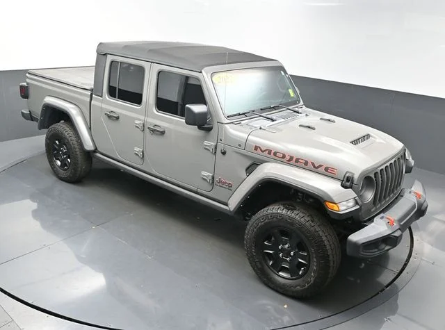 Used 2022 Gray Jeep Mojave image 53