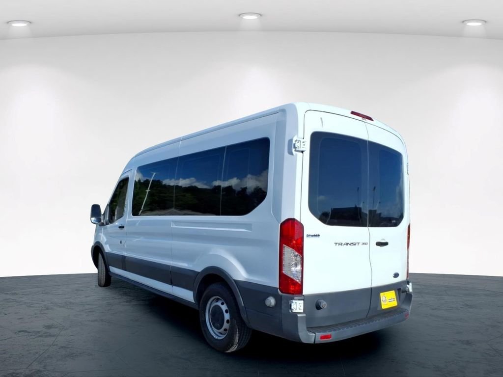 Used 2015 White Ford XL image 10