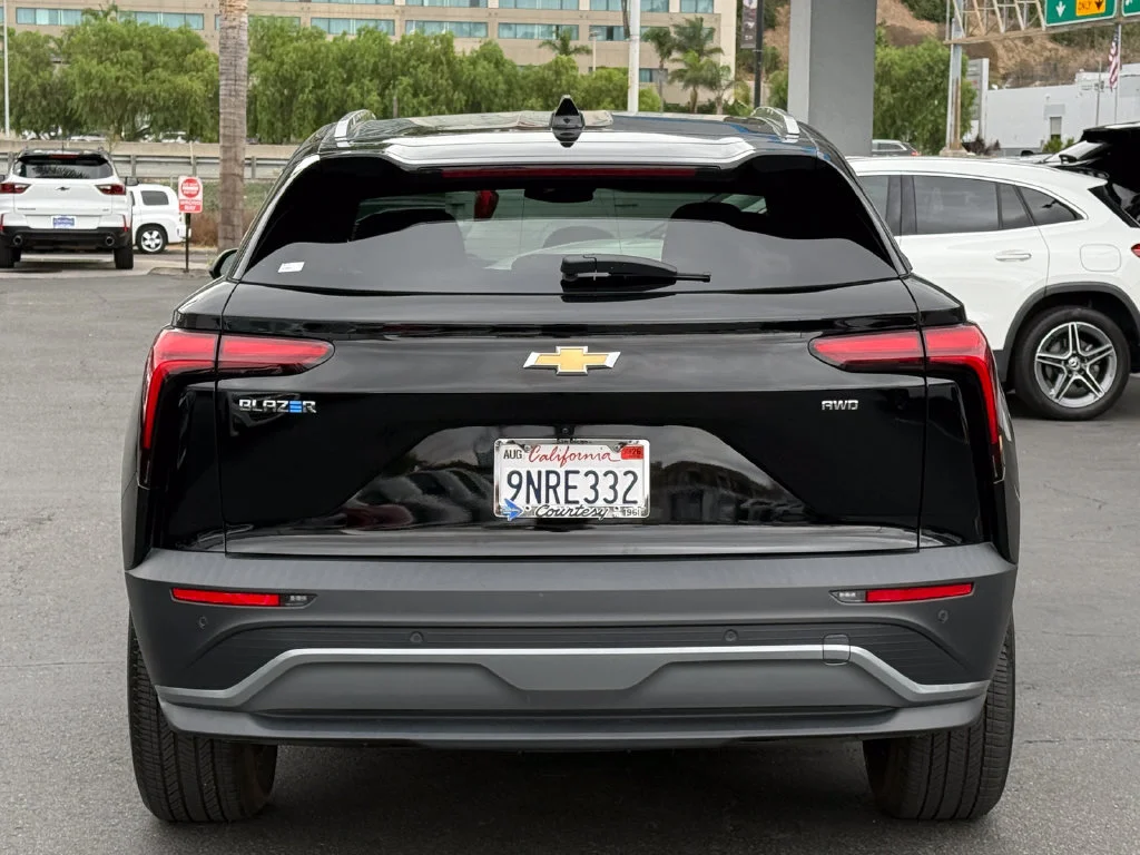 Used 2024 Black Chevrolet LT image 9