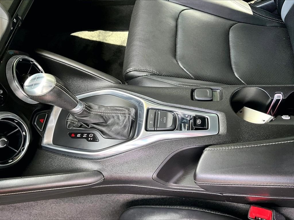 Used 2017 Red Chevrolet SS image 19