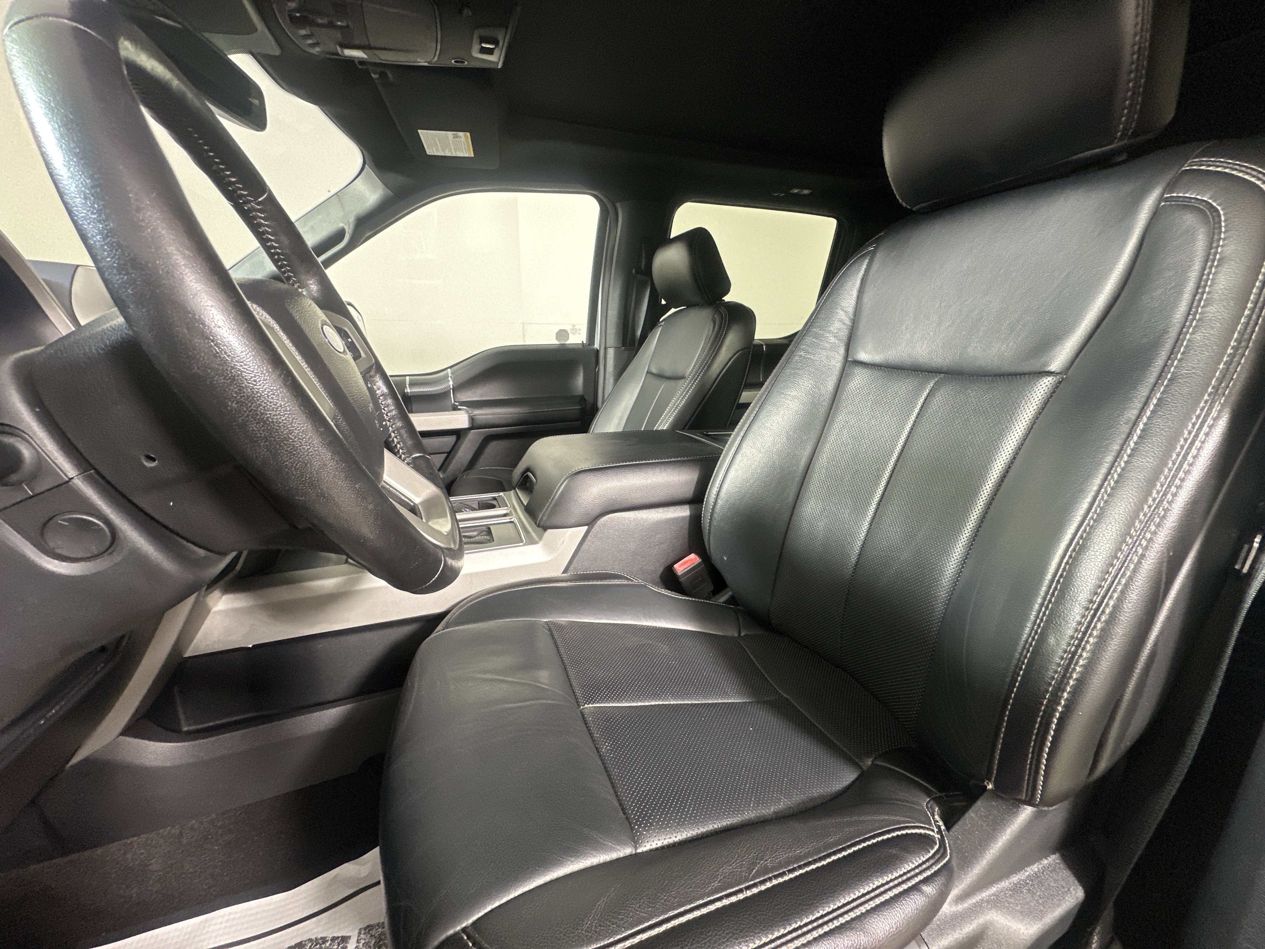 Used 2020 Silver Ford  image 9