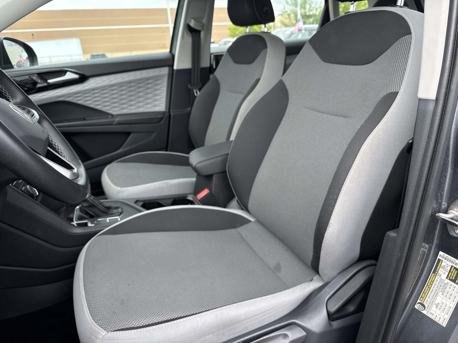Used 2024 Gray Volkswagen 1.5T SE image 15