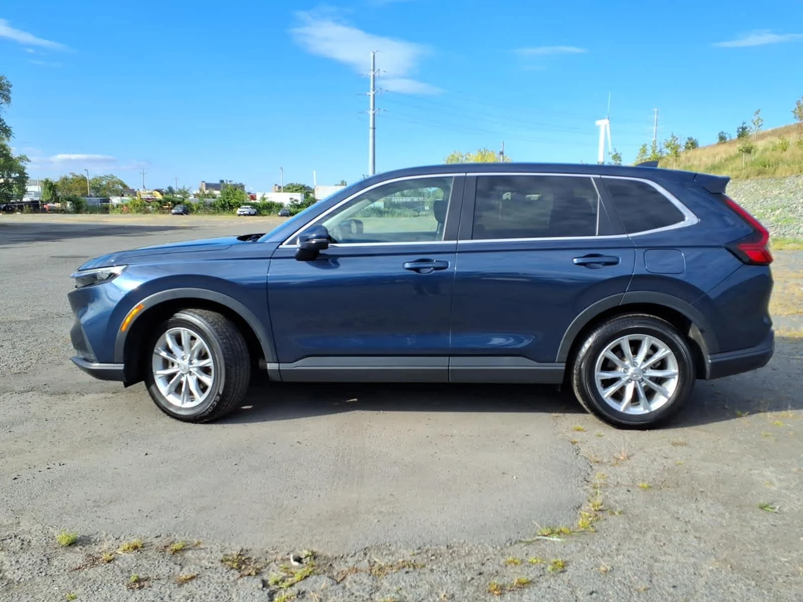 Certified Used 2025 Canyon River Blue Metallic Honda EX image 4