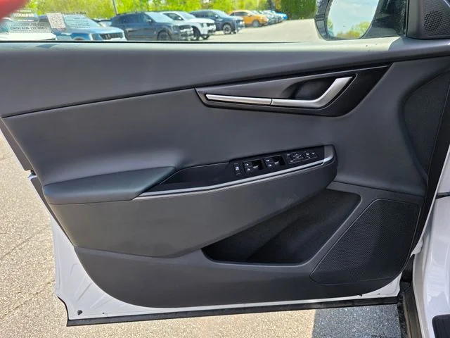 New 2026 Glacial White Pearl Kia Wind image 24