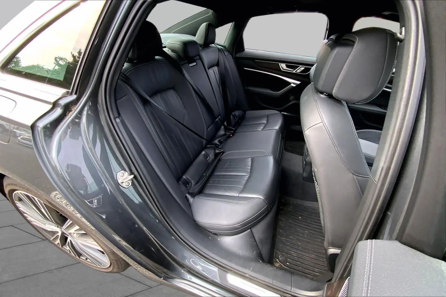Used 2019 Daytona Gray Pearl Effect Audi Premium Plus image 20