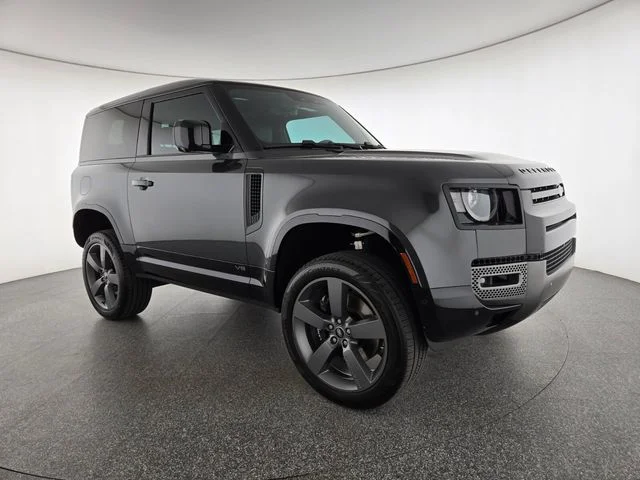 Used 2024 Gray Land Rover V8 image 13