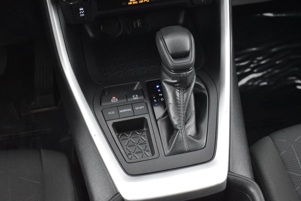 Used 2025 Silver Toyota XLE image 16