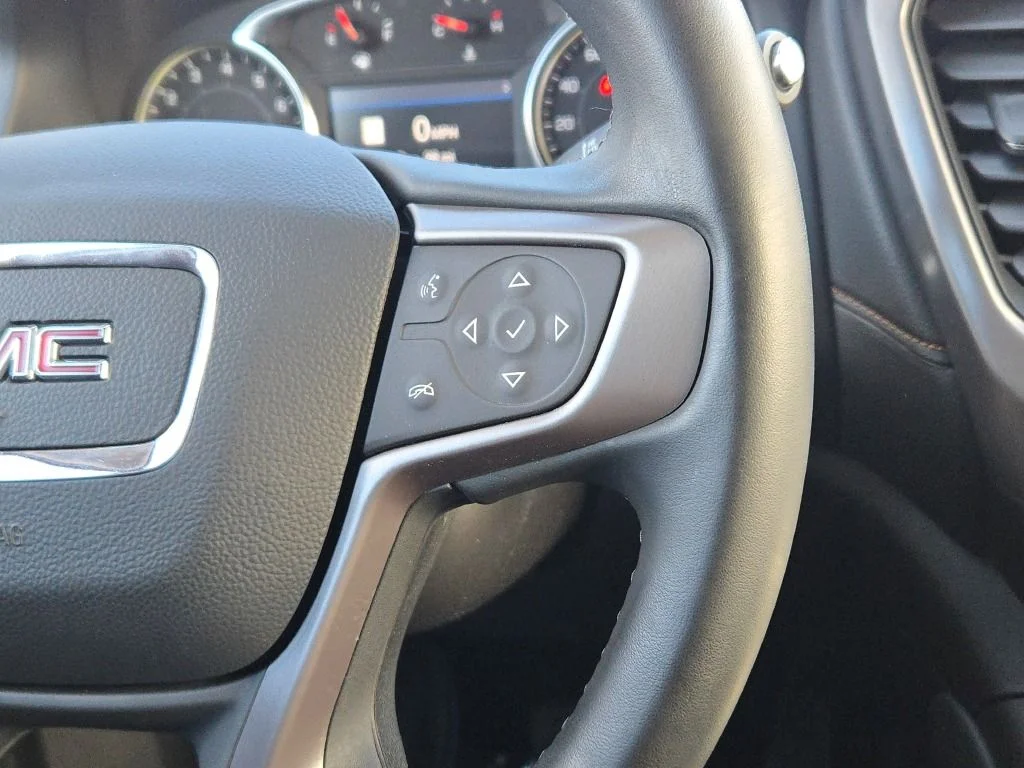 2023 GMC Acadia AT4 - Photo 32