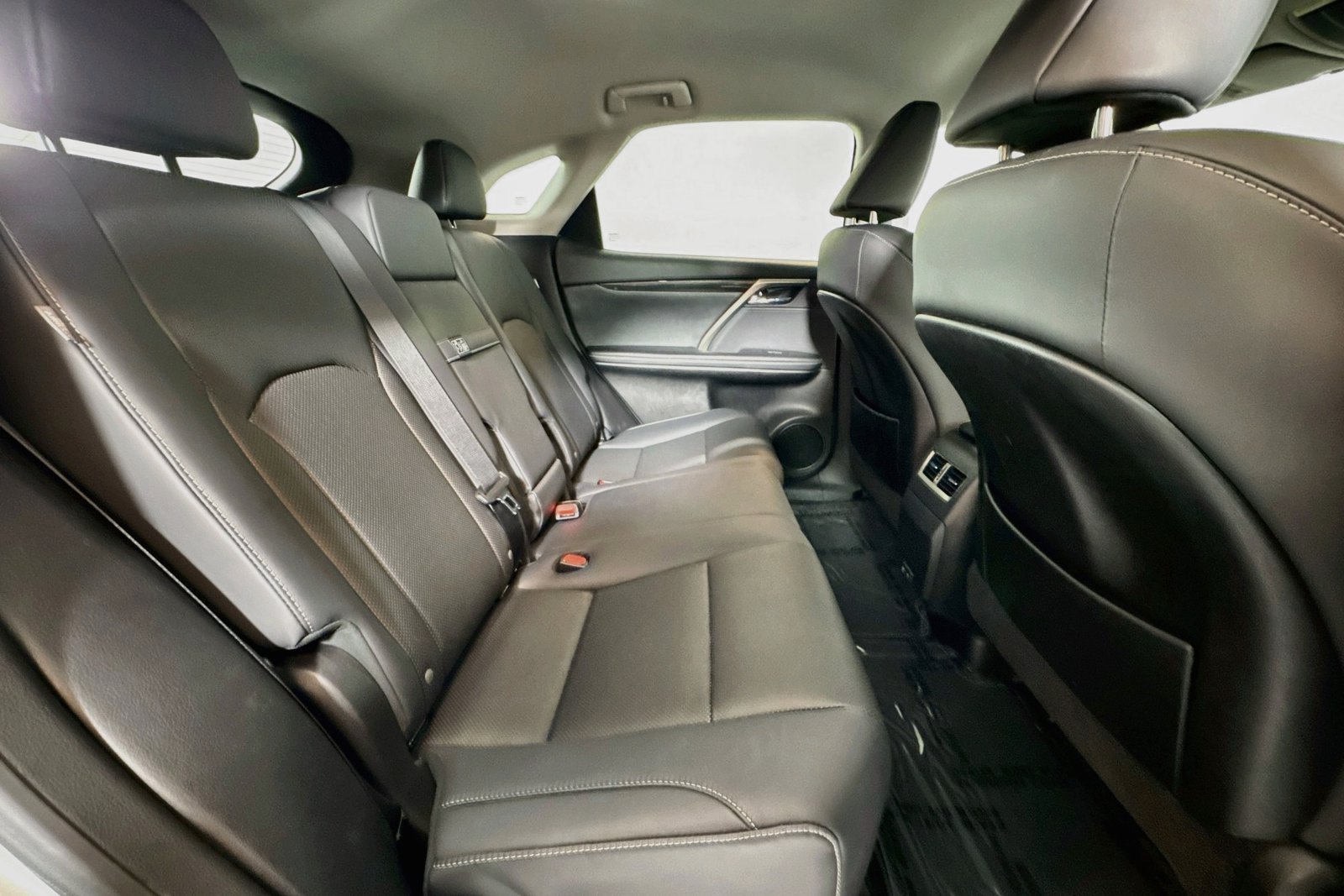 Used 2022 Atomic Silver Lexus RX 350 image 25