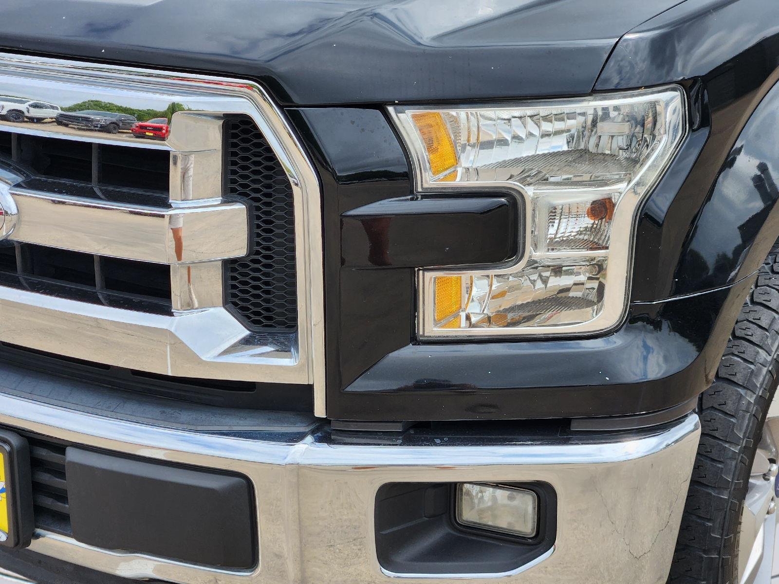 Used 2017 Shadow Black Ford XLT image 7