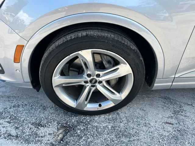 Used 2019 Silver Metallic Audi Prestige image 21