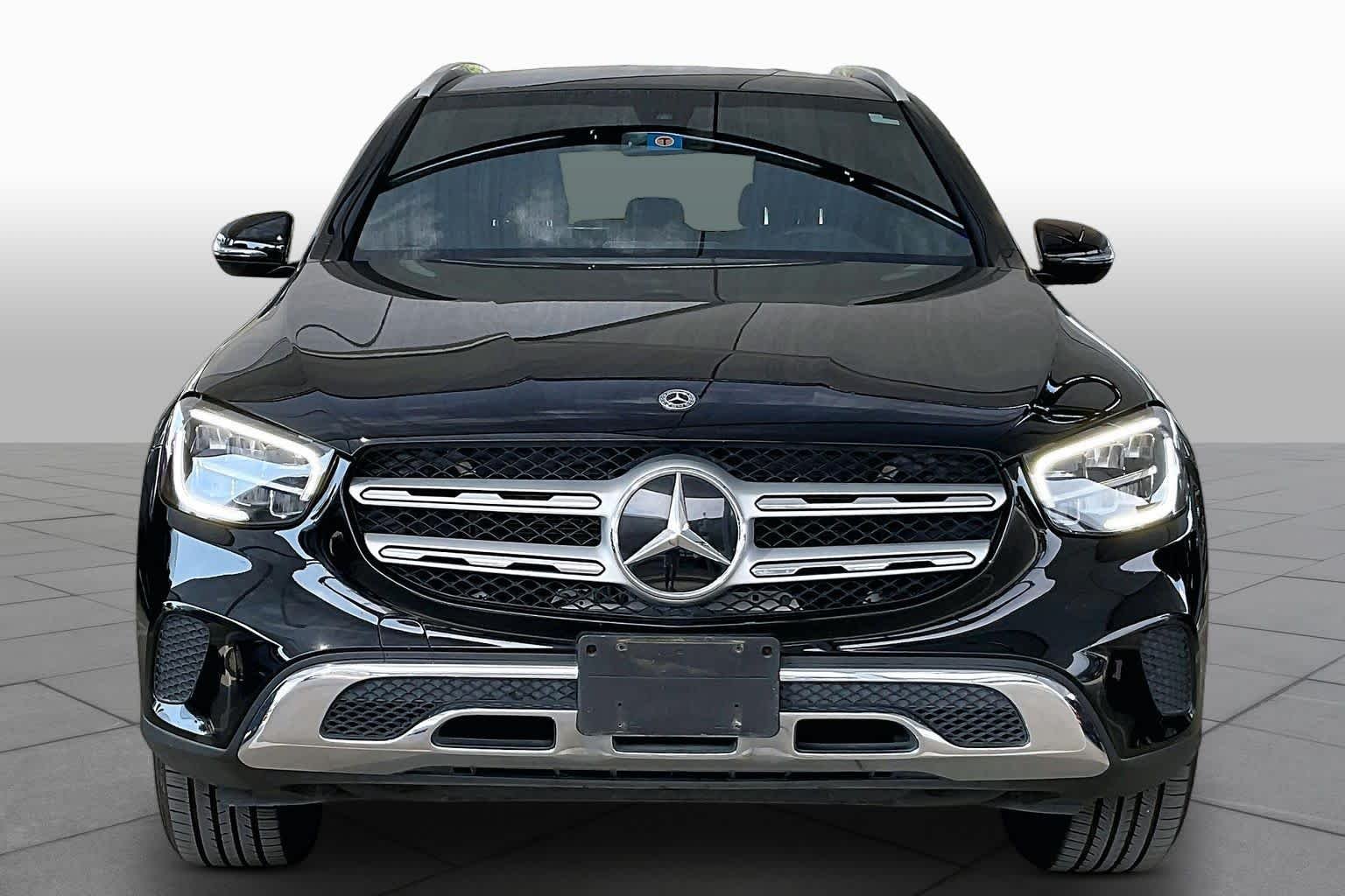 Used 2020 Black Mercedes-Benz GLC 300 image 4