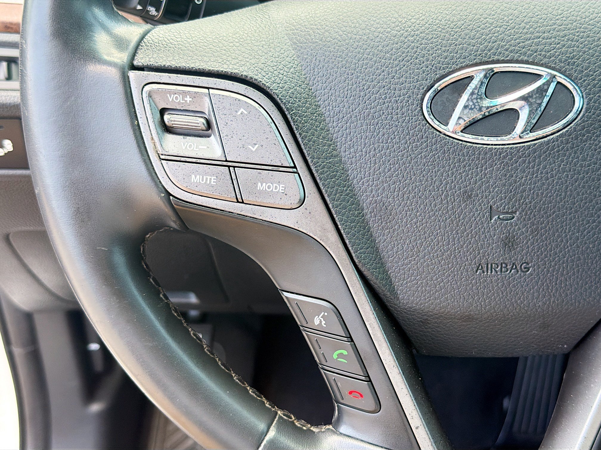Used 2018 Pearl White Hyundai 2.0T image 34