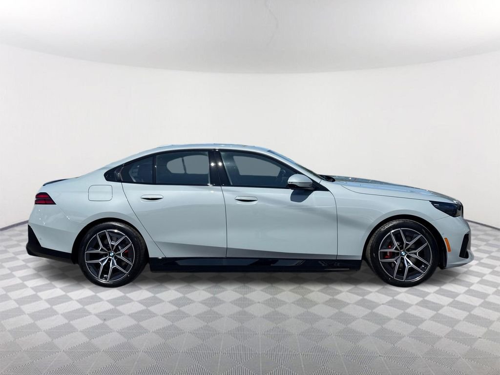 New 2027 Gray BMW xDrive40 image 3