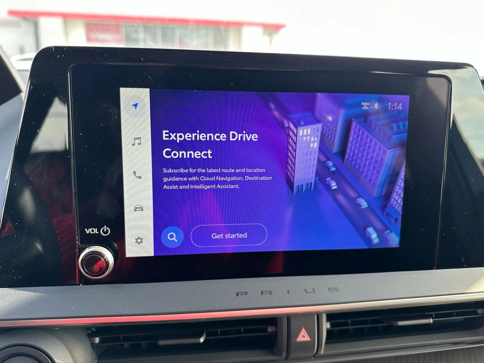 2026 Toyota Prius XLE - Photo 14