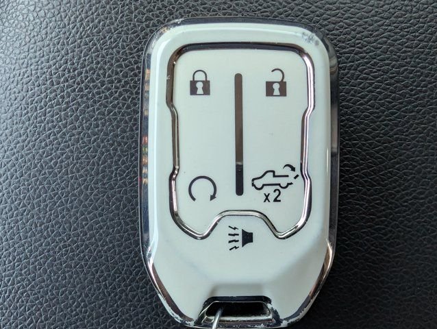 Used 2021 White GMC AT4 image 30