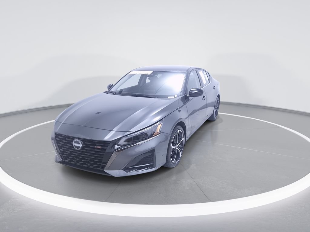 Used 2025 Gray Nissan 2.5 SR image 3