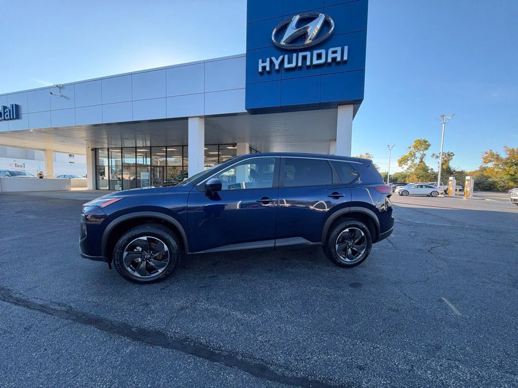Used 2025 Blue Nissan SV image 2