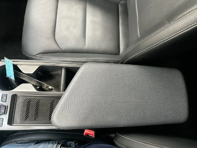 Used 2022 Gray Kia Wind image 30
