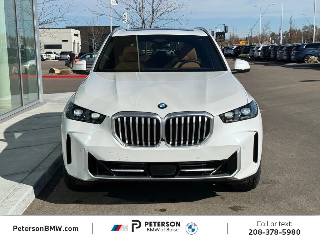 New 2026 White BMW xDrive40i image 8