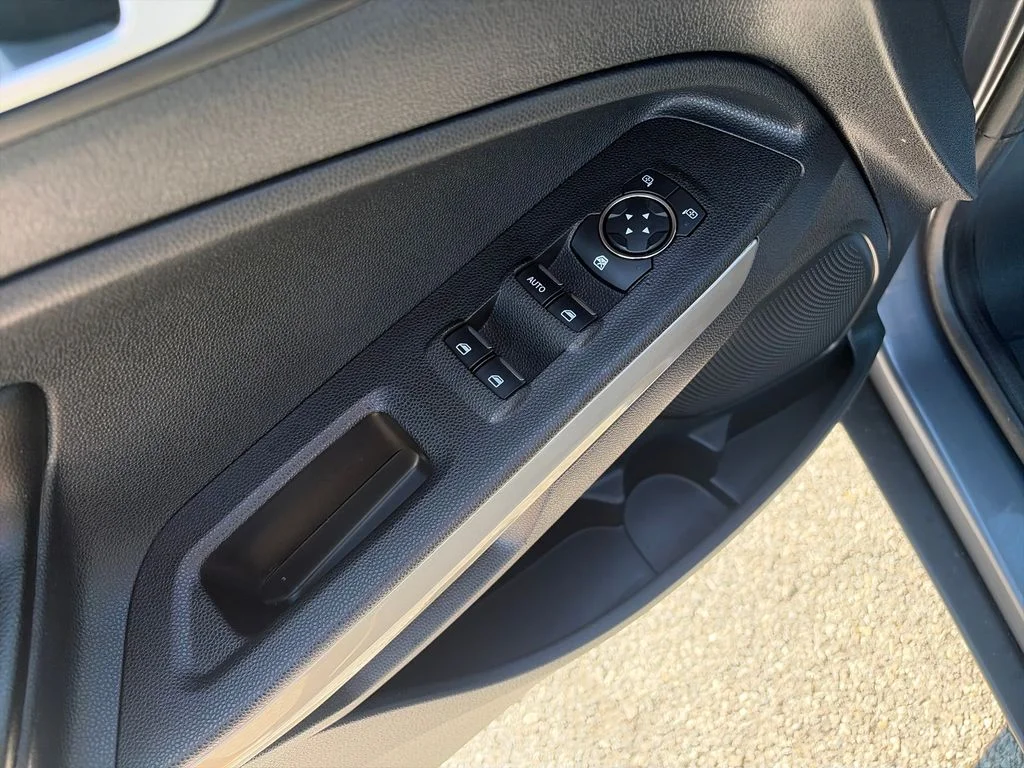 Used 2019 Gray Ford Titanium image 12