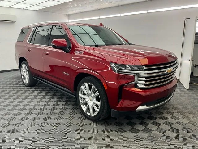 Used 2023 Red Chevrolet High Country image 3
