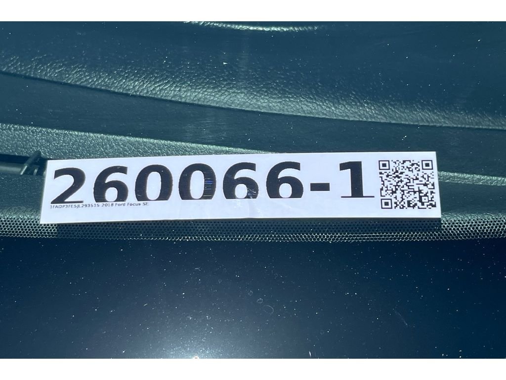Used 2018 Shadow Black Ford SE image 21