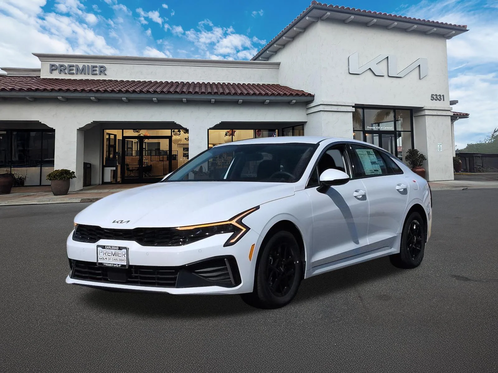 New 2026 Snow White Pearl Kia LXS FWD image 4