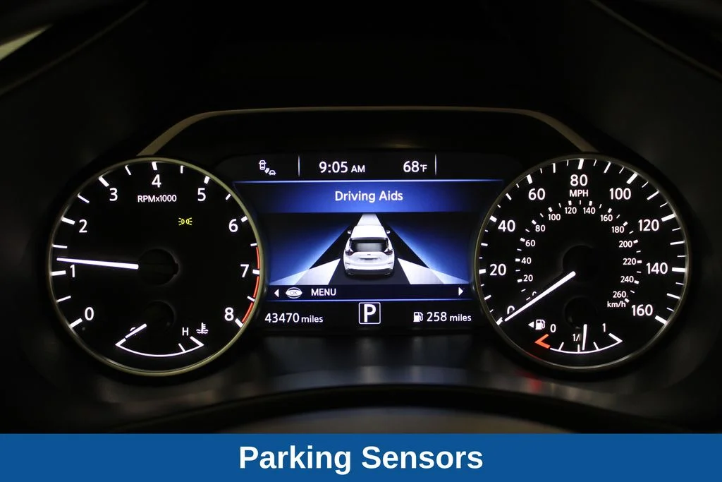 Used 2020 Pearl White Nissan S image 6