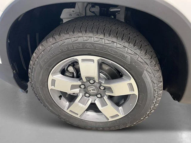 New 2026 Platinum White Pearl Honda RTL image 10