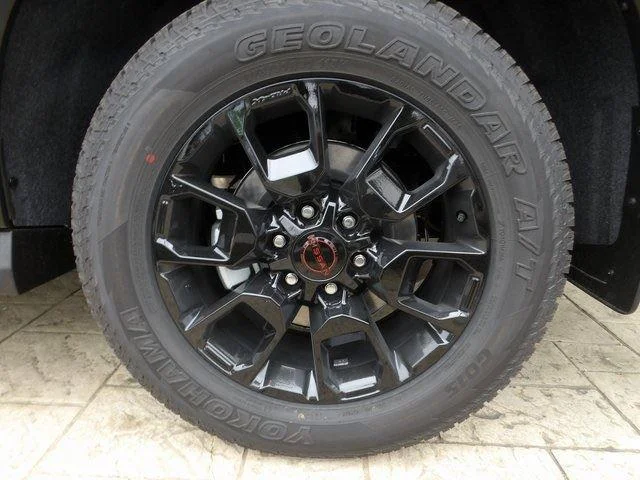 2025 Nissan Armada PRO-4X - Photo 10