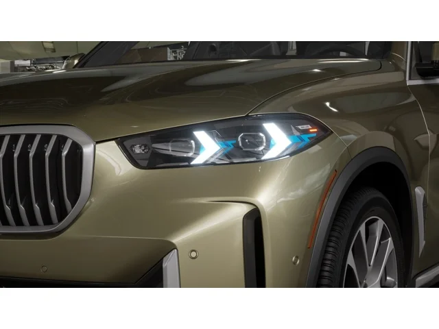 New 2026 Manhattan Green Metallic BMW  image 6