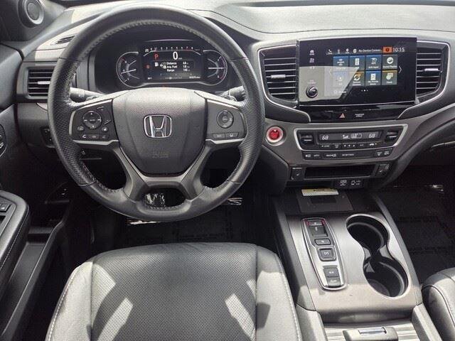 Used 2023 Radiant Red Metallic II Honda EX-L image 22
