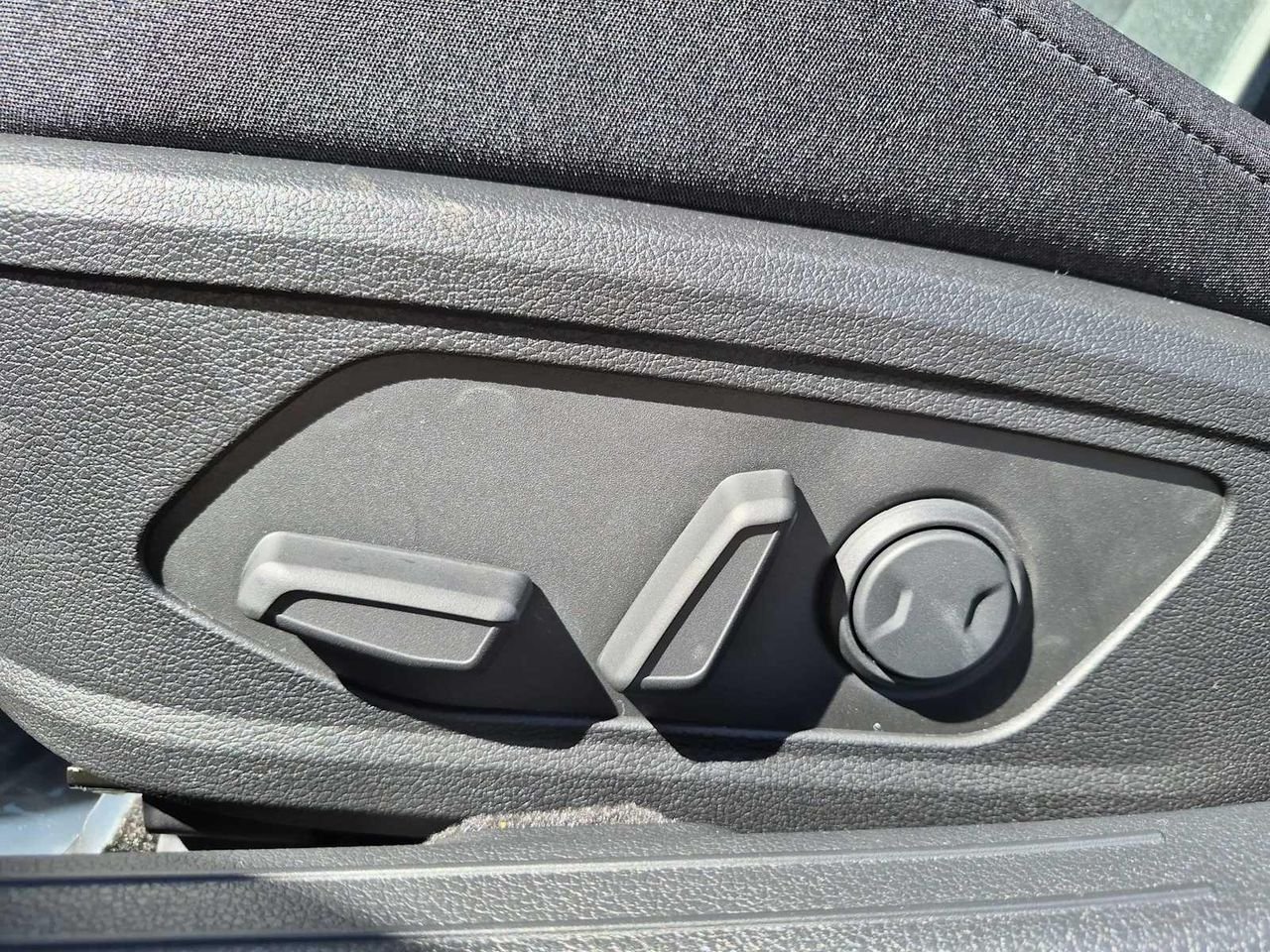 New 2026 Serenity White Hyundai SEL Sport image 17