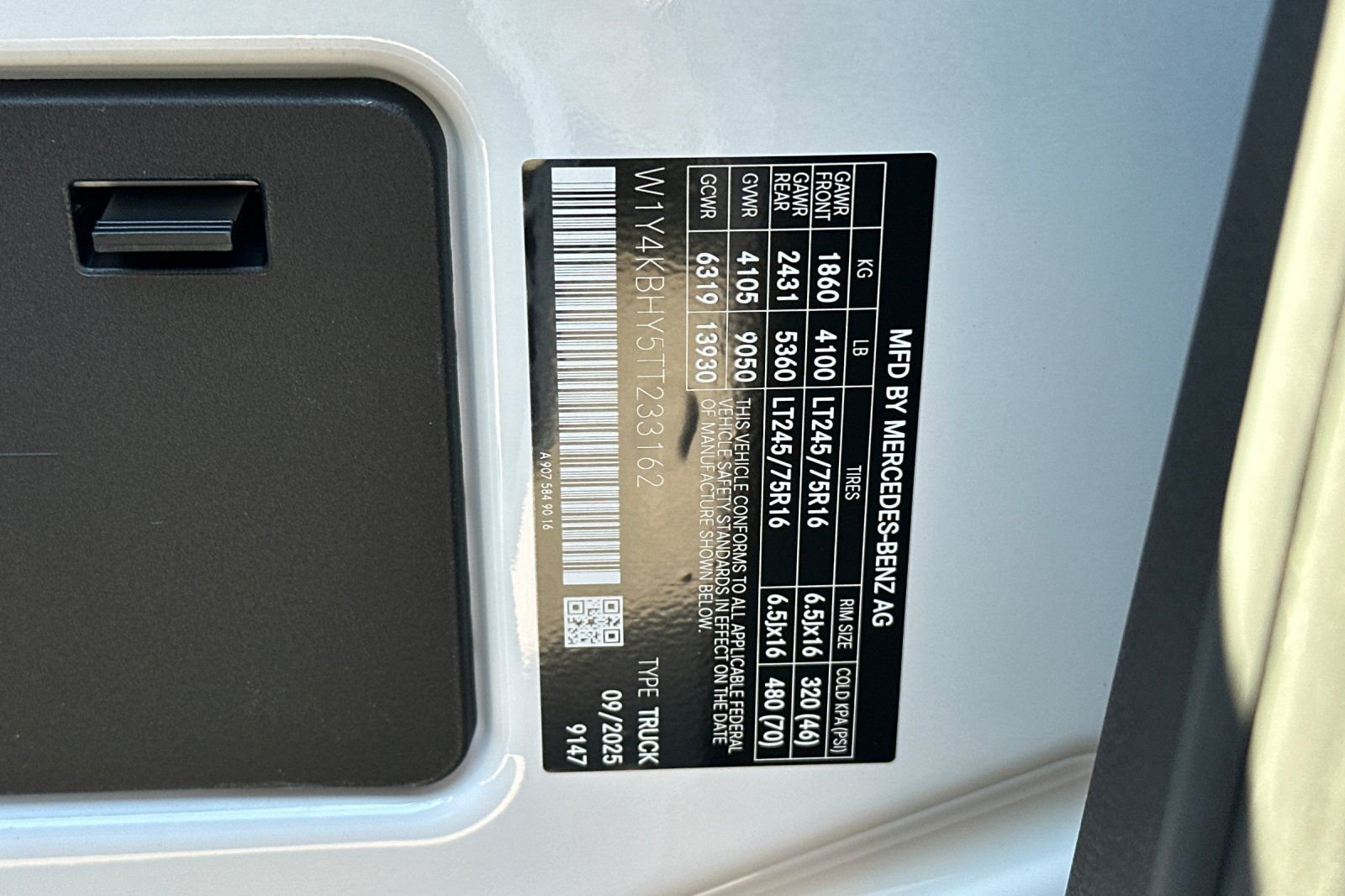 2026 Mercedes-Benz Sprinter Cargo Van Base - Photo 26