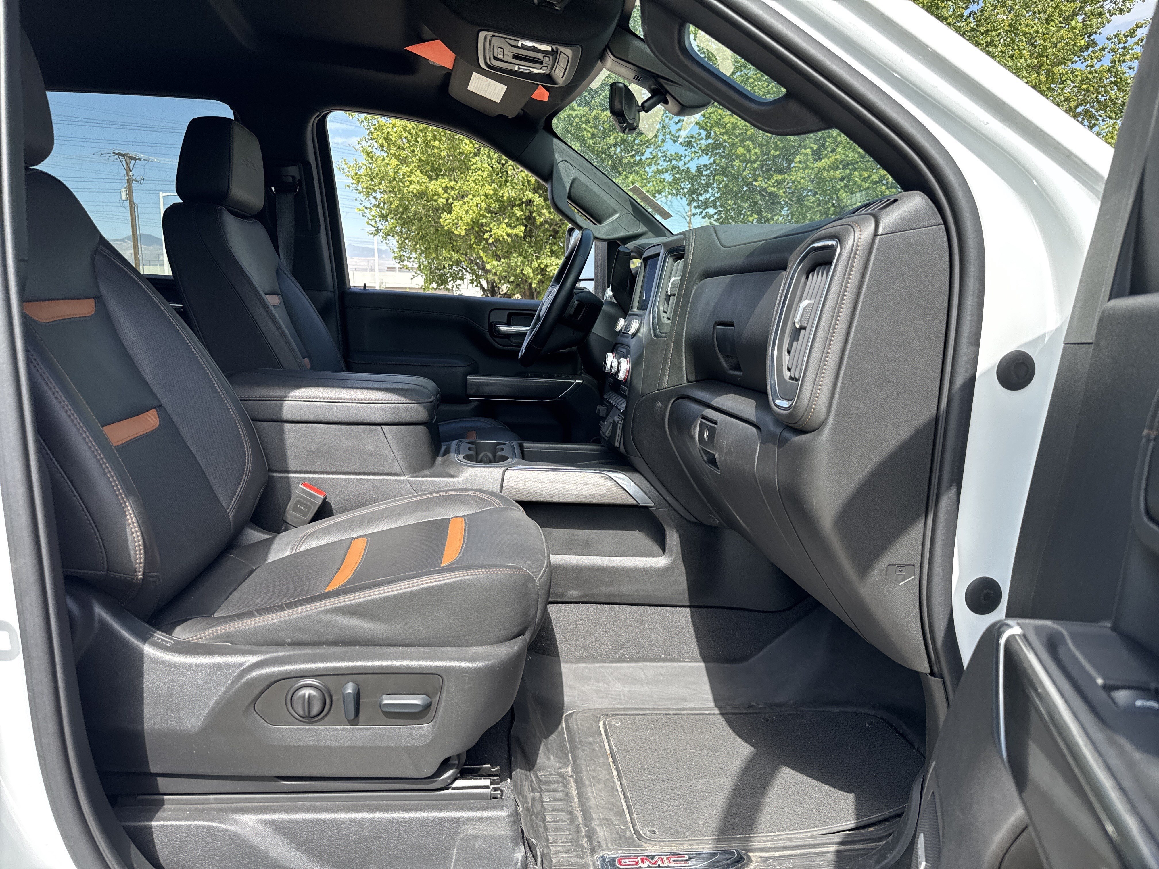 Used 2023 Summit White GMC AT4 image 21