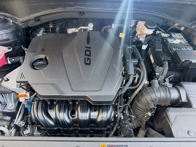 Used 2023 Gray Hyundai SEL image 29
